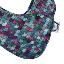 Load image into Gallery viewer, Dribble Bib