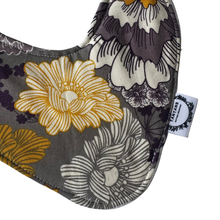 Load image into Gallery viewer, Dribble Bib