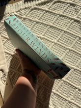 Load image into Gallery viewer, Book - Four Winds by Kristin Hannah